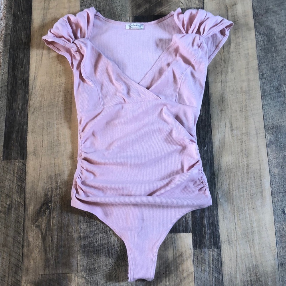 🩷FP Bodysuit🩷